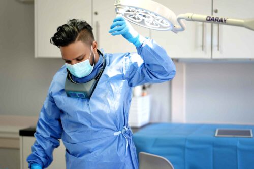 Dr Manish Mittal hair transplant surgeon in Lonond, UK